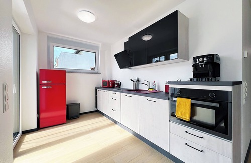 Wachtberg Apartment | bonquartier｜Design apartment with workspace and balcony/parking