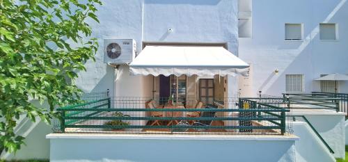 Alcossebre Apartment | Beachfront Bonrepòs Las Brisas Apartment with Pool Access