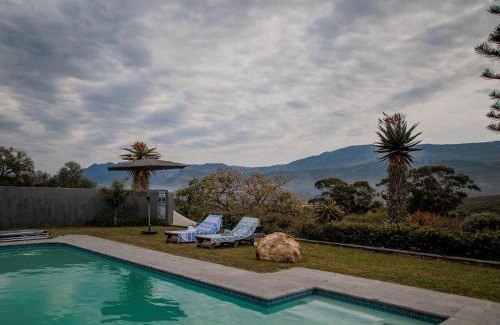 Scheepersrus Apartment | Bontebokskloof Manor: 4-Star Stay with Pool & Family Fun