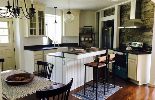 New Paltz House | Scenic Bontecou Farm with River Views and Family Amenities