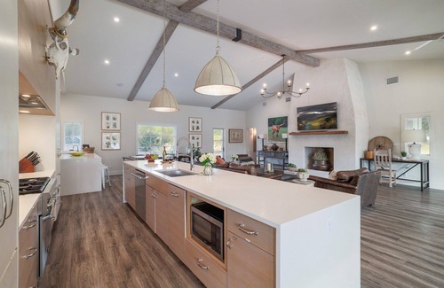 Austin House | Private Retreat with Pool, Hot Tub & Fire Pit - 9.6 Rated