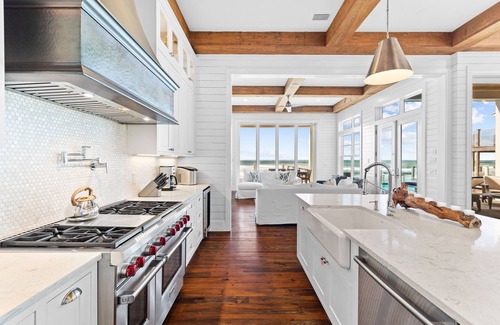 Chivas Bluff House | Book Your Fall Escape: Gulf Front with Private Pool & Beach!