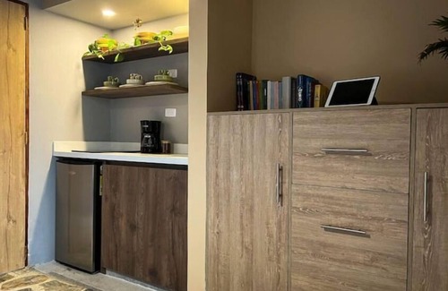 Suramericana Apartment | Book Lover's Haven: A Cozy Retreat with Spa & Breakfast