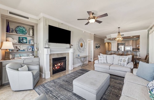 Crystal Beach Condo | Villa Coyaba 201: Gulf Front Condo with Ocean Views & Pool