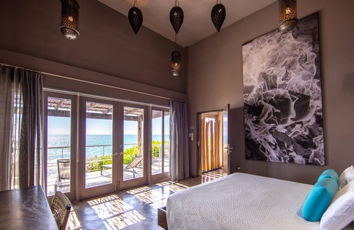 Treasure Beach Villa | Book Now! Private Beach Front Property Hidden On The SouthCoast!