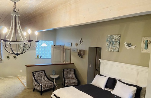 Dogwood House | Book Now. Summer Months Filling Up Quicky.