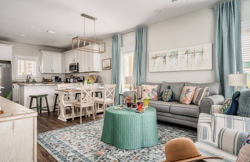 Gulf Shores House | Unbeatable Rates! Ideal Location with Pool & Dock Access