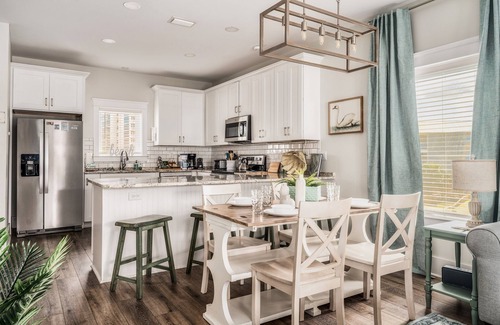 Gulf Shores House | Unbeatable Rates! Ideal Location with Pool & Dock Access