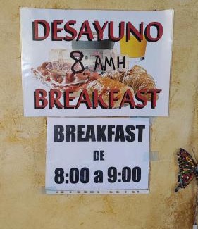 Quintanapalla House | Budget-Friendly Boomerang Cottage B&B with Breakfast Included