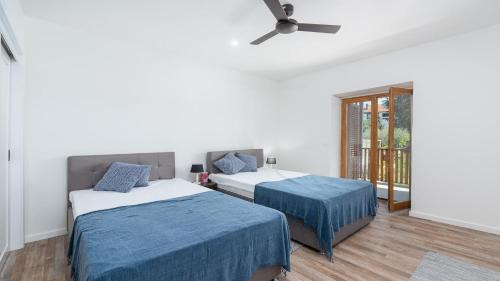 Dajla House | Experience Boomerang: Holiday House with Sea View & Family Comfort
