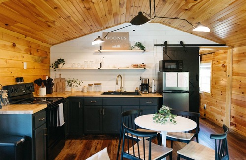 Pine Ridge Cabin | Cozy Boone's Bluff Retreat with Firepit & Ocean Views