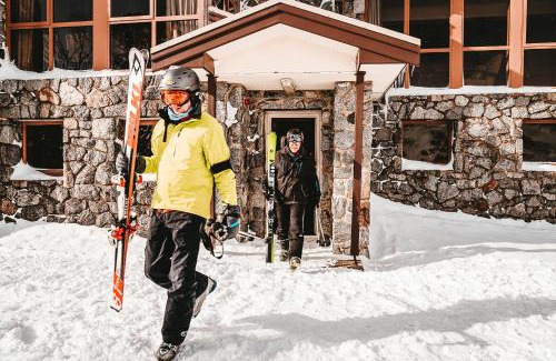 Perisher Valley Cabin | Discover Boonoona Ski Lodge - Top-Rated 4-Star Getaway