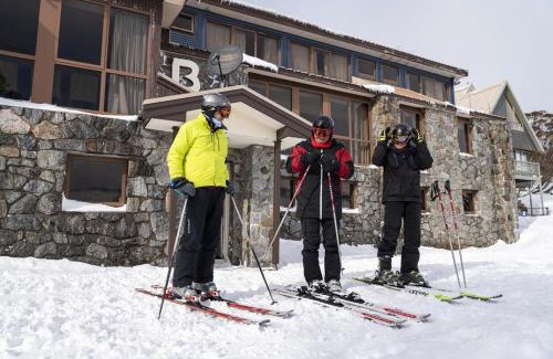 Perisher Valley Cabin | Discover Boonoona Ski Lodge - Top-Rated 4-Star Getaway