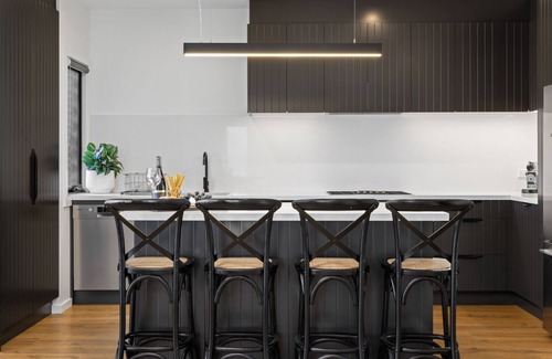 East Jindabyne House | Experience Boorolong by Lake Jindabyne: Family-Friendly Retreat
