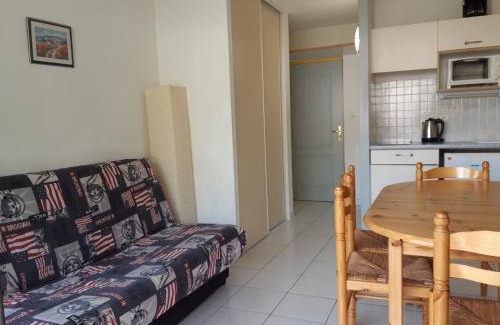 Reallon Apartment | Discover Boost Your Immo Chabrières with Pool Access