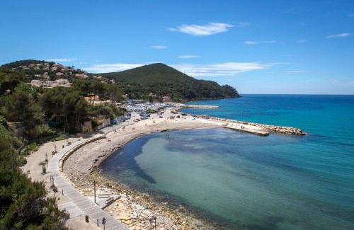 La Madrague Apartment | Experience Family-Friendly Stays at Boost Your Immo Superbellevue