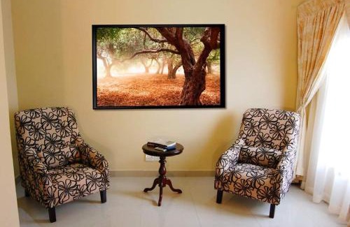 Mmabatho Apartment | Explore Booth Suite Hotel Mafikeng: Wheelchair Accessible Stay