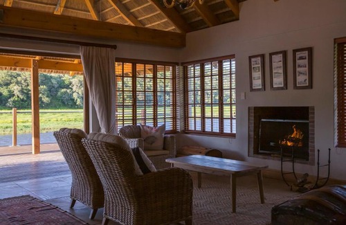 Still Bay Villa | Premier Stay at Boothhuis, Kransfontein Estate - 10/10 Rated