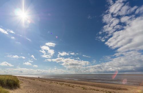 Heacham House | Family-Friendly Retreat at Bootleggers Barn - Rated 9/10