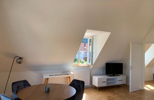 Bodman-Ludwigshafen Apartment | Oceanfront Escape at Bootshaus.Bodman - Rated 9/10
