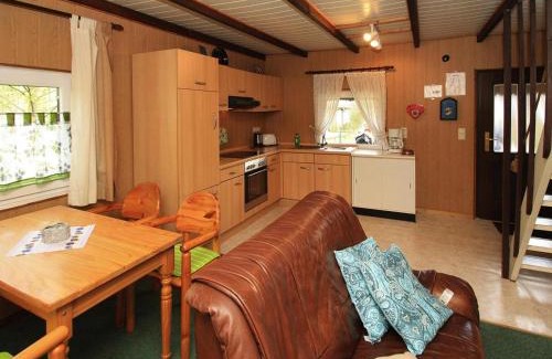 Teterow House | Pet-Friendly Bootshaus in Teterow with Family Amenities