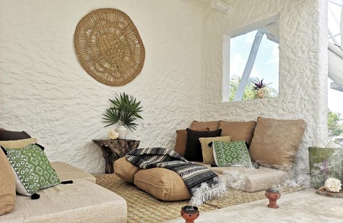 Isla Holbox House | Budget-Friendly Boox Casa with Pool and Accessibility Features