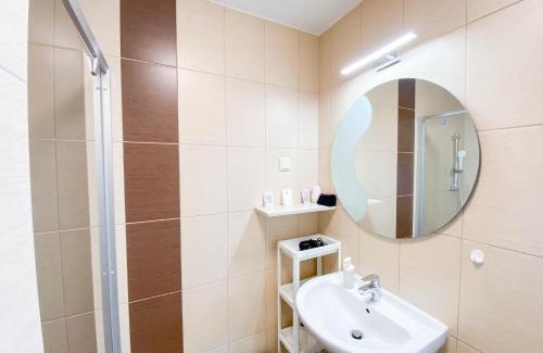 Tiszafured Apartment | Top-Rated Boró Apartman: Family-Friendly with Kitchen
