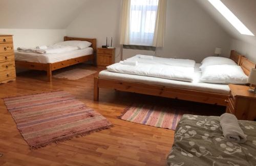 Matrakeresztes House | Quaint Boróka Vendégház: Pet Friendly & Family-Oriented
