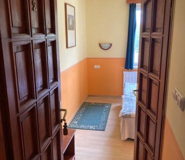 Tarcal Bed & Breakfast | Family-Friendly Retreat at Bor-Bazilika-Vendégház
