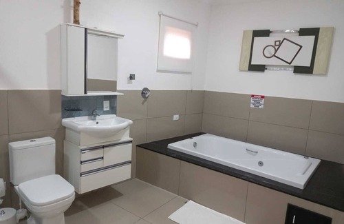 Sao Bento do Sapucai Apartment | Child-Friendly Gold Suite Accommodation in Bora Bora