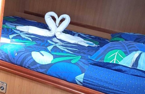 Vaitape Hotel | Discover Bora-Bora: Family-Friendly with Pool & Dining