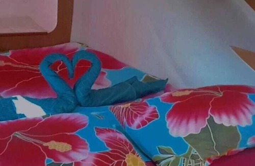 Vaitape Hotel | Discover Bora-Bora: Family-Friendly with Pool & Dining