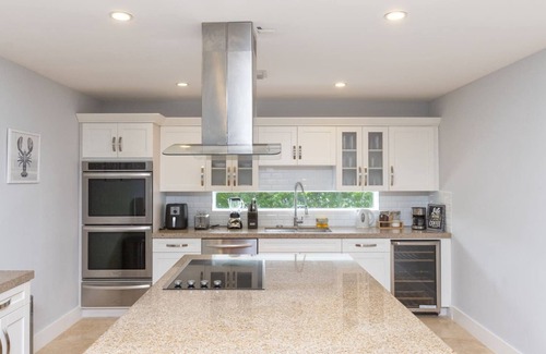 Westchester House | Ultimate Bora Bora Retreat with Pool, BBQ & Spa Amenities