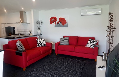 Havelock Cottage | Beachfront Bora Castle: Cottage with Breathtaking Sea Views