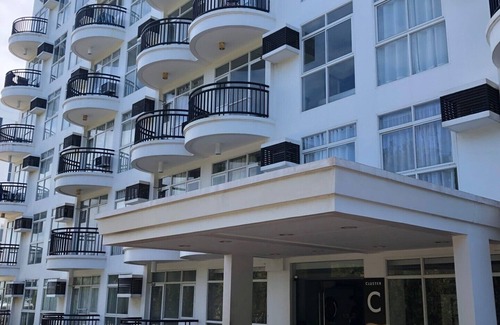 Yapak Condo | Relaxing Boracay Condo Unit with Pool and Ocean View