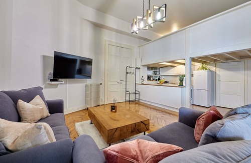 Trouville-sur-Mer Apartment | Oceanfront Studio with Breathtaking Sea Views