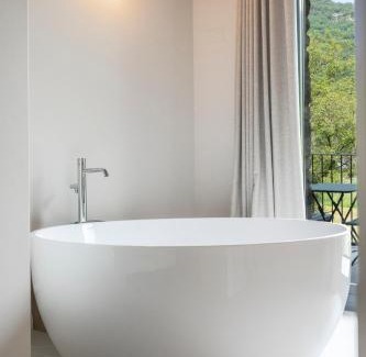 Broto House | Pet-Friendly Haven at Borda Mondarruego - Rated 9/10