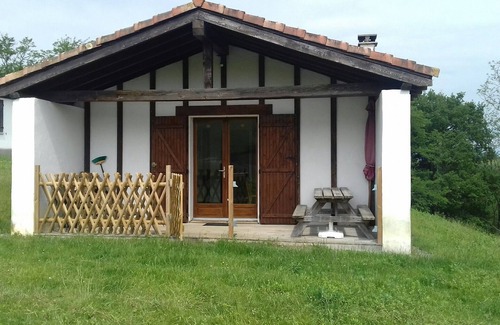 Dantxarinea Cottage | Discover Bordak 2: Ocean View & Spa in Urdazubi