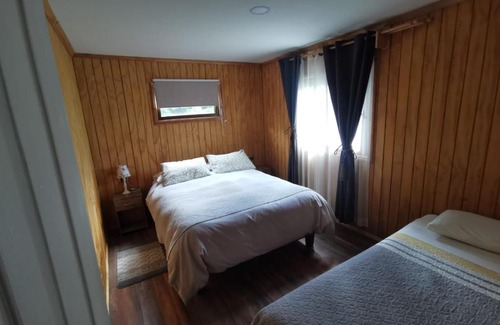 Coyhaique House | Pet-Friendly Retreat at Borde Rio Coyhaique Cabaña