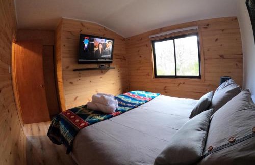 Malalcahuello Ski Chalet | Pet-Friendly BordeArroyo Malalcahuello with Hot Tub Amenities