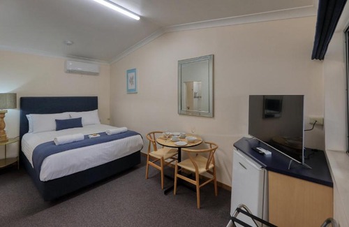 Goondiwindi Hotel | Border Motel: Guest Rated 9/10 with Pool and Hot Tub