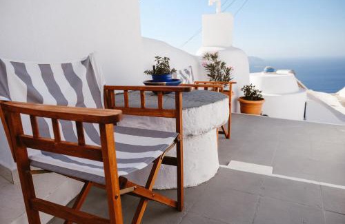 Anafi Apartment | Experience Boreas Stone House: Guest Rated 9.4/10