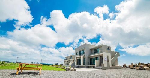 Andeok House | Top-Rated Boreum Pension with Pool and Family Amenities