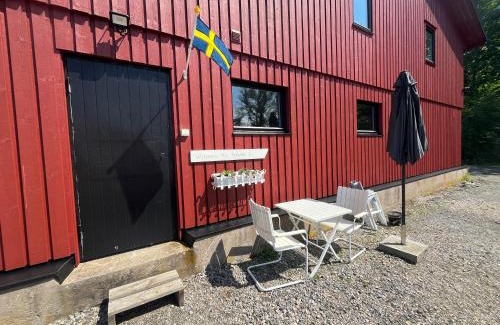 Fjallbacka Apartment | Pet-Friendly Retreat at Borgane 5 with High Guest Ratings
