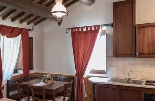 Todi Apartment | Stylish Borges Borgo Bianchini Apartment with Kitchen Access