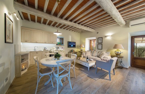 Castelnuovo Berardenga House | Discover the Elegance of Borgo Argiano with Pool & Dining