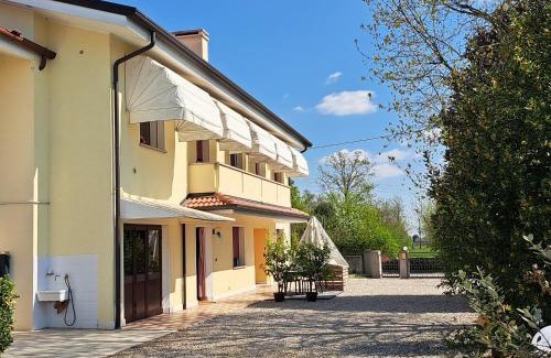 Ponzano Veneto House | Discover Borgo Barucchella: Top-Rated with Family Amenities