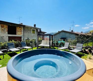 Voltino House | Pet-Friendly Retreat at Borgo Cantagallo Casa Olivia