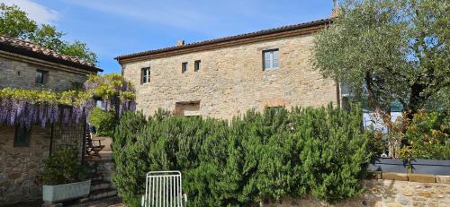 Montone Bed & Breakfast | Discover Borgo Cardaneto: Oceanfront Oasis for Families