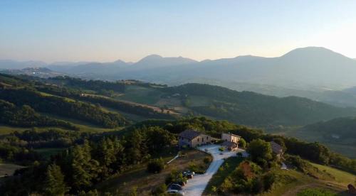 Castelraimondo Bed & Breakfast | Unforgettable Stays at Borgo Crispiero with Ocean Views